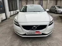 Gebraucht Volvo V40 Business Edition 120 PS (88 kW) 2019 Weiß Limousine