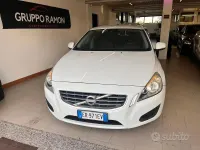 Usata Volvo S60 Kinetic 136 CV (100 kW) 2013 Bianco Berlina