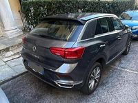 Usata VW T-Roc Business 110 CV (80 kW) 2021 Grigio SUV