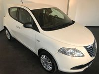 usata Lancia Ypsilon 0.9 T.Air 85 CV 5 porte Metano Ecochic Silver