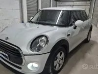 Usata Mini Cooper D 116 CV (85 kW) 2019 Grigio Utilitaria