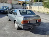 Usata Alfa Romeo 75 110 CV (80 kW) 1987 Grigio Berlina