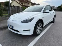 Usata Tesla Model Y 152 kW (208 CV) 2022 Bianco SUV