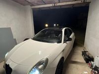 Usata Alfa Romeo Giulietta Exclusive 105 CV (77 kW) 2010 Bianco Utilitaria