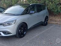 Usata Renault Grand Scénic IV 160 CV (117 kW) 2017 Grigio Monovolume