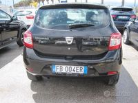 Usata Dacia Sandero Ambiance 90 CV (66 kW) 2015 Nero Utilitaria
