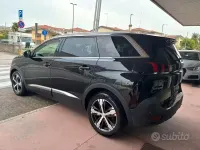Usata Peugeot 5008 GT-line 150 CV (110 kW) 2018 Nero SUV