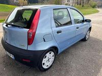 Usata Fiat Punto Active 60 CV (44 kW) 2004 Blu/azzurro Berlina