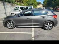 Usata Ford Focus 120 CV (88 kW) 2018 Grigio Berlina