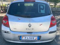 Usata Renault Clio II Rip Curl 75 CV (55 kW) 2008 Berlina