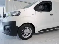 Occasion Peugeot Expert Allure 145 ch (106 kW) 2022 Blanc Van