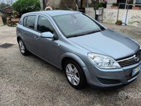 Usata Opel Astra 115 CV (84 kW) 2009 Grigio Berlina