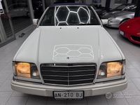 Usata Mercedes E200 136 CV (100 kW) 1996 Bianco Cabrio