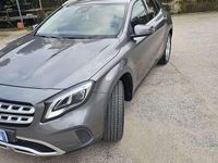 Usata Mercedes GLA200 Premium 136 CV (100 kW) 2019 Grigio SUV