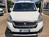 usata Peugeot Partner 1.6 hdi 100 cv 2017 Autocarro