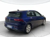 Usata VW Golf VIII R-line 131 CV (96 kW) 2022 Blu Berlina