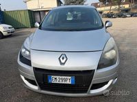 Usata Renault Scénic III 110 CV (80 kW) 2012 Grigio Monovolume
