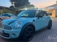 Usata Mini Cooper D 111 CV (81 kW) 2012 Bluazzurro Utilitaria