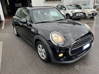 Usata Mini Cooper D Business 116 CV (85 kW) 2017 Nero Utilitaria
