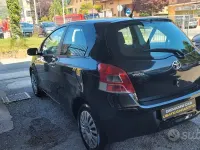 Usata Toyota Yaris Sol 90 CV (66 kW) 2011 Nero Utilitaria