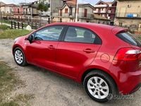 Usata Kia Rio 2012 Rosso Utilitaria
