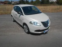 Usata Lancia Ypsilon Silver 95 CV (69 kW) 2014 Bianco Utilitaria