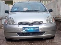 Occasion Toyota Yaris Sol 67 ch (49 kW) 2001 Gris Berline
