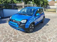 Usata Fiat Panda Cross Cross 69 CV (50 kW) 2022 Blu/azzurro Utilitaria