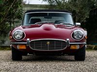 Usata Jaguar E-Type 272 CV (200 kW) 1974 Regency red Cabrio