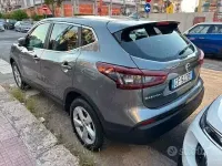 Usata Nissan Qashqai 140 CV (102 kW) 2021 Grigio SUV