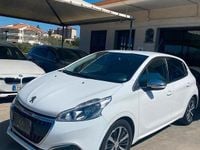 Gebraucht Peugeot 208 Allure 75 PS (55 kW) 2017 Weiß Kleinwagen