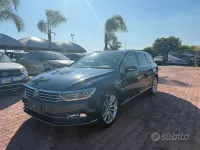 Usata VW Passat Highline 150 CV (110 kW) 2017 Blu Station wagon