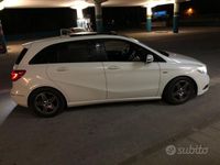 Usata Mercedes B200 Premium 156 CV (114 kW) 2013 Bianco Monovolume