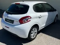 Usata Peugeot 208 Access 82 CV (60 kW) 2012 Bianco Utilitaria