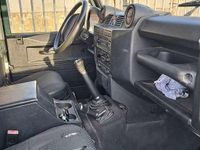 Usata Land Rover Defender 122 CV (89 kW) 2010 Verde Station wagon