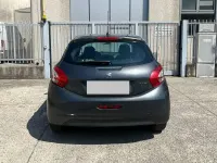 Usata Peugeot 208 Access 82 CV (60 kW) 2013 Utilitaria