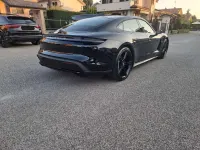 Usata Porsche Taycan 141 kW (193 CV) 2021 Nero Berlina