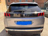 Usata Peugeot 3008 Allure 181 CV (133 kW) 2019 Argento SUV
