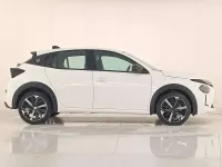 Nuova Lancia Ypsilon 110 CV (80 kW) 2025 Vernice bianco marmo Utilitaria