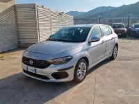 Usata Fiat Tipo Lounge 120 CV (88 kW) 2019 Argento Berlina