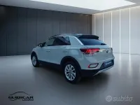 Usata VW T-Roc Edition 116 CV (85 kW) 2024 Giallo SUV