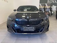 Usata BMW 520 M Sport 197 CV (144 kW) 2024 Grigio Berlina