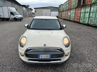 Begagnad Mini ONE 102 HK (75 kW) 2016 Vit Halvkombi