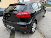 Usata Kia Rio 75 CV (55 kW) 2016 Nero Utilitaria