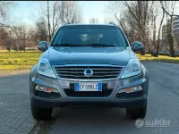 Usata SsangYong Rexton 155 CV (114 kW) 2015 Grigio SUV