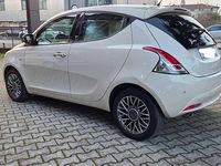Usata Lancia Ypsilon 69 CV (50 kW) 2015 Beige Utilitaria