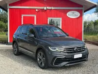 Usata VW Tiguan R-line 150 CV (110 kW) 2022 Dolphin grey SUV