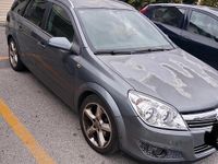Usata Opel Astra 101 CV (74 kW) 2007 Grigio Station wagon