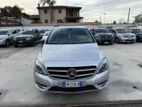 Usata Mercedes B180 Premium 109 CV (80 kW) 2012 Grigio Monovolume