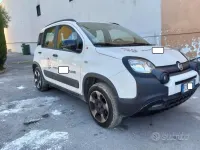 Usata Fiat Panda Cross Cross 69 CV (50 kW) 2020 Bianco Utilitaria